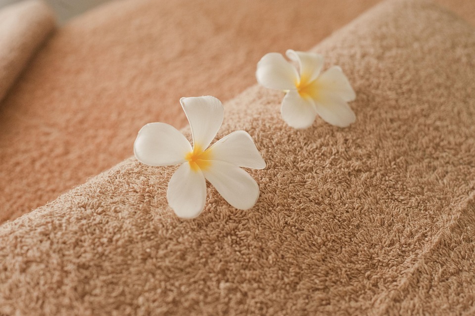 Healing Through Acupressure: A Natural Approach to Wellness